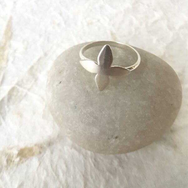 "Flower" Spirit Ring - Sterling Silver