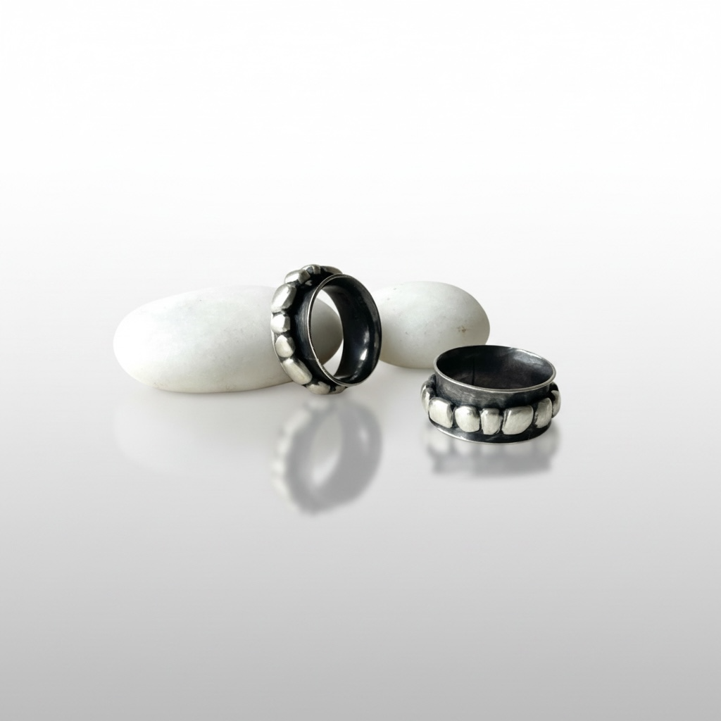 Zen Spinner Ring