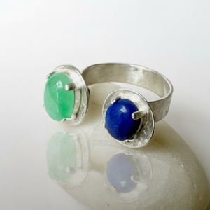 Double Gem Ring -Lapis Lazuli, Chrysoprase Feature