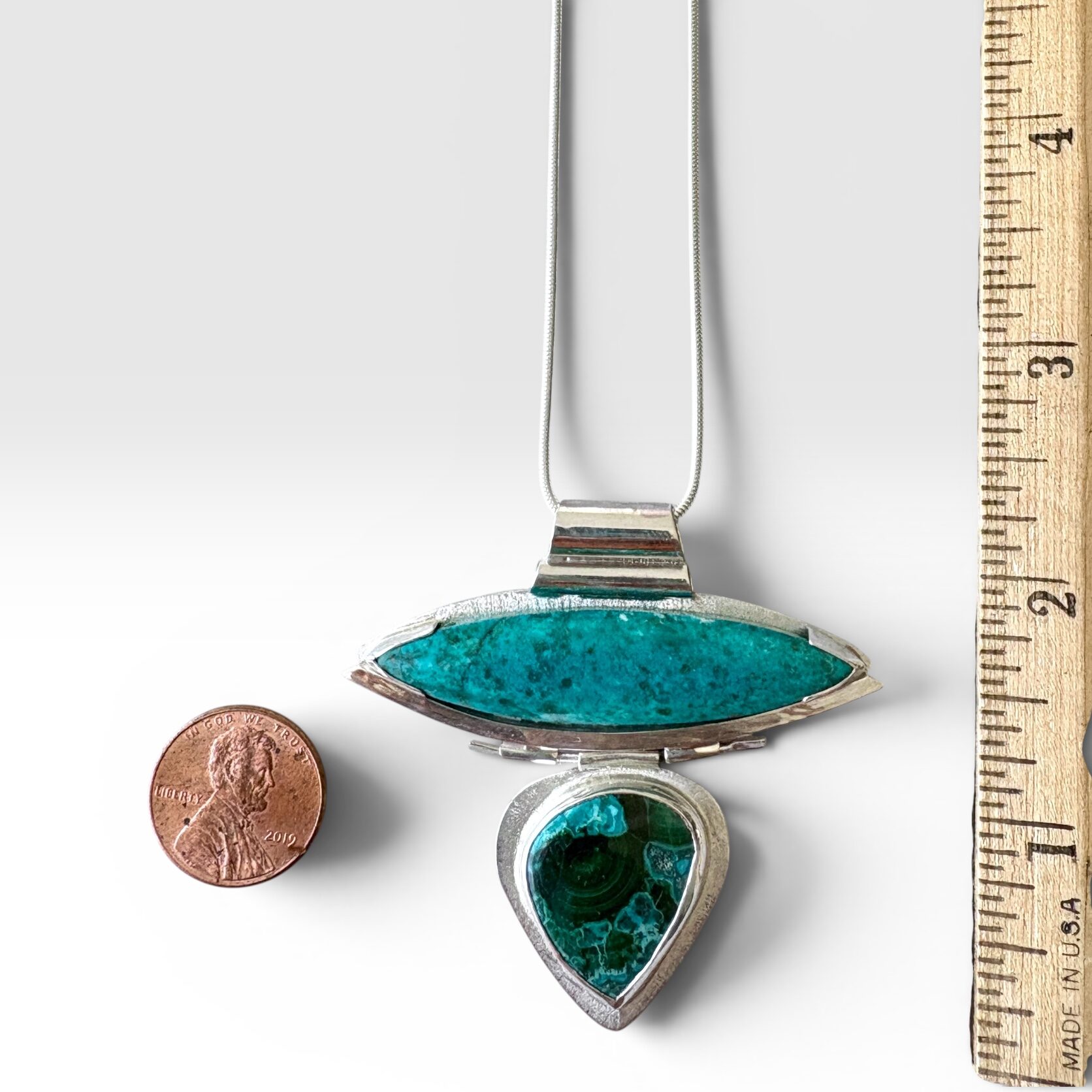 Goddess Isis Necklace - Turquoise, Azurite measure
