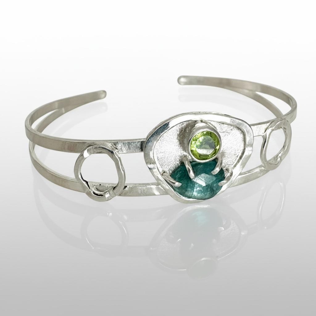 Blue Topaz and Peridot Nurture Bracelet feature