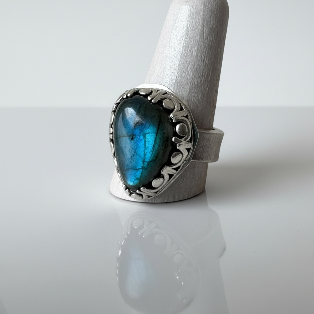 Freeform Labradorite Ring