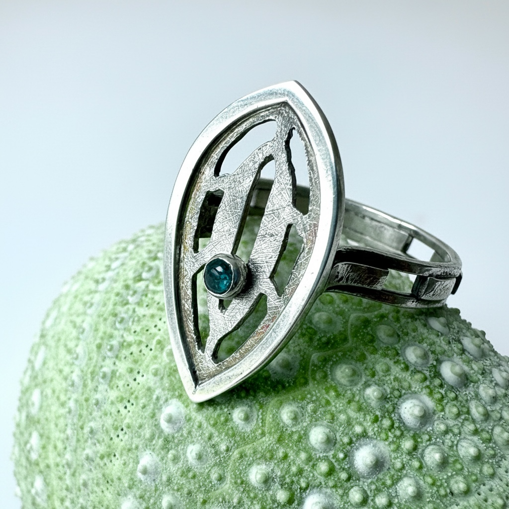 Gem Movement Ring - Green Tourmaline
