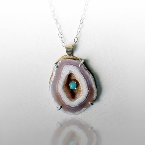 Gem Haven Necklace - Agate, Amazonite feature