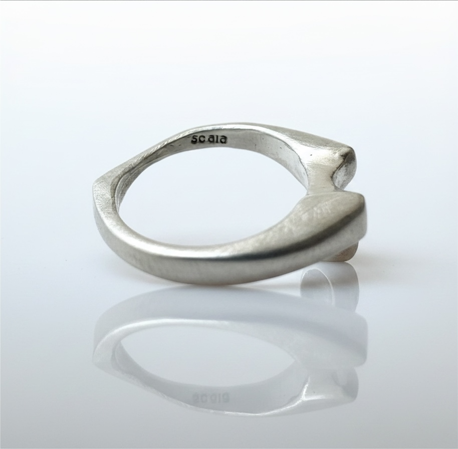 Sculptural Topaz Ring mark