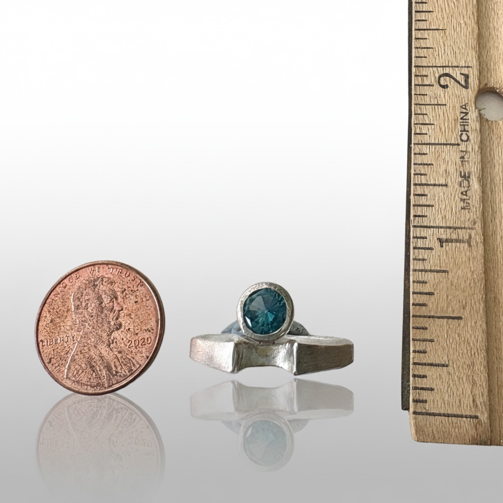 Sculptural Topaz Ring measure