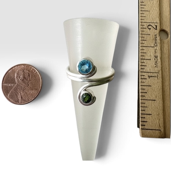 Ocean Wave Gemstone Ring - Topaz, Tourmaline measure